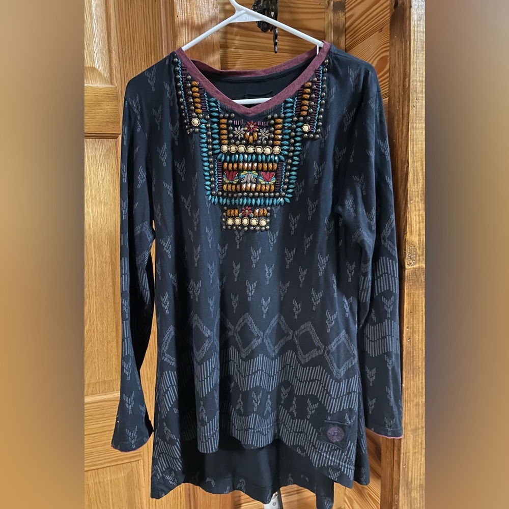 Women’s Double D Ranch tunic shirt
